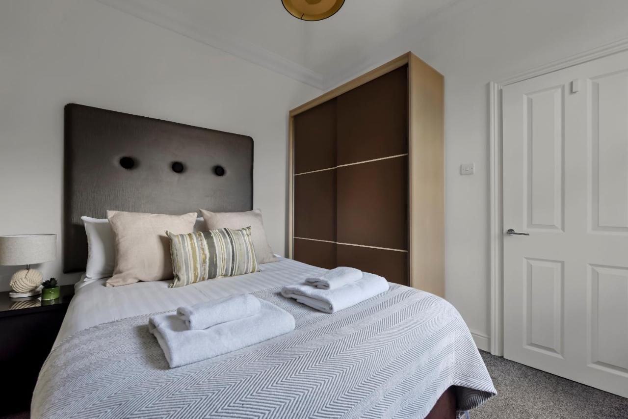 The West Kensington Apartments Лондон Экстерьер фото